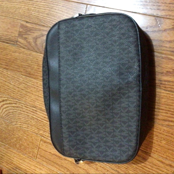 Michael Kors Medium Logo Crossbody - Picture 3 of 4